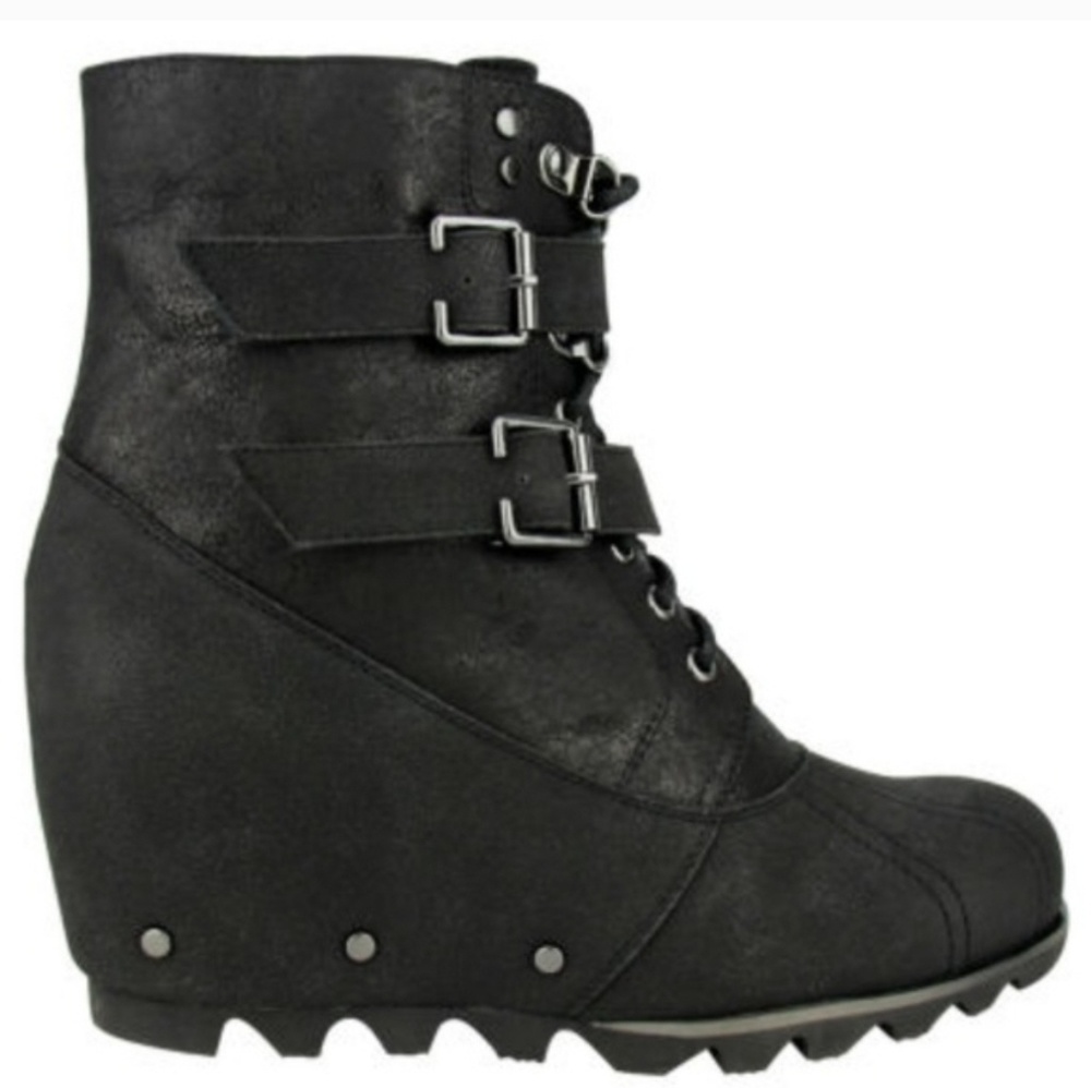 Tallulah Blu Wedge Booties